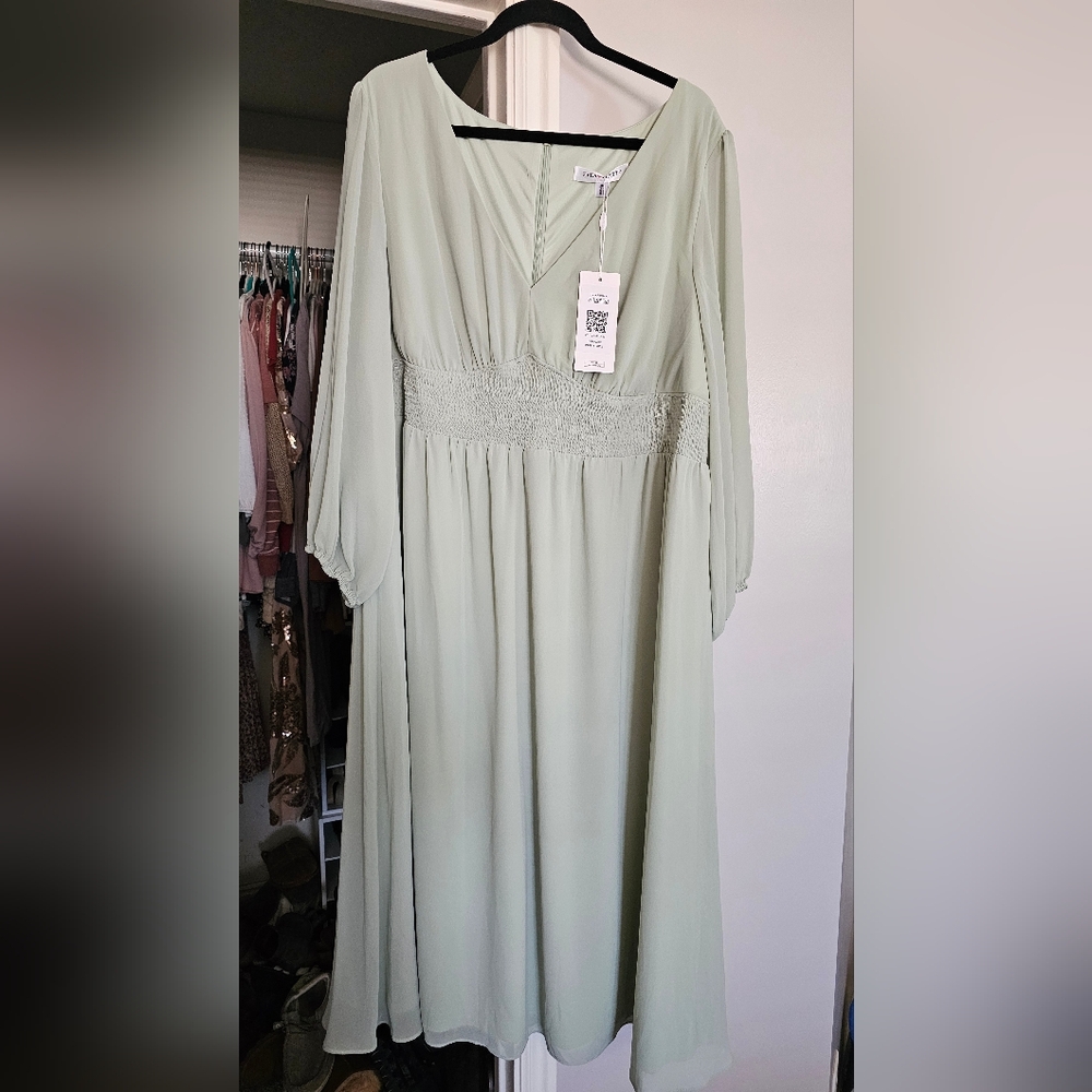 Elegant Light Green Maxi Dress